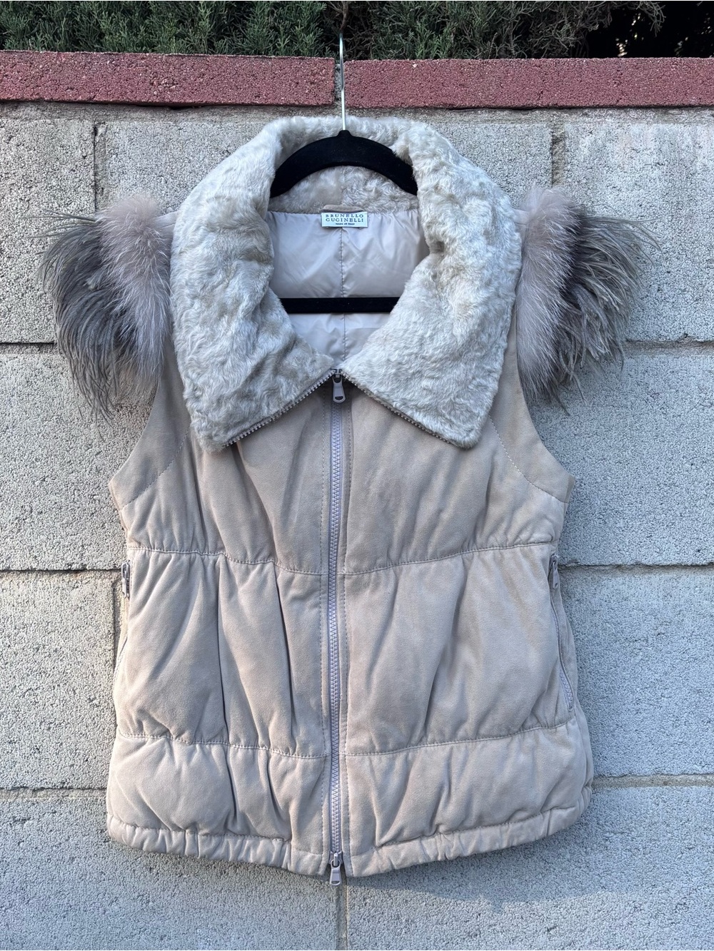 Brunello Cucinelli Women’s Leather Down Vest Fox Ostrich Fur Beige Sz 40